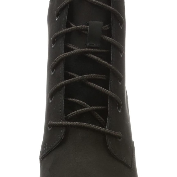 Timberland Woman’s Tillston boots lace up with lug sole/heal - Picture 8 of 11
